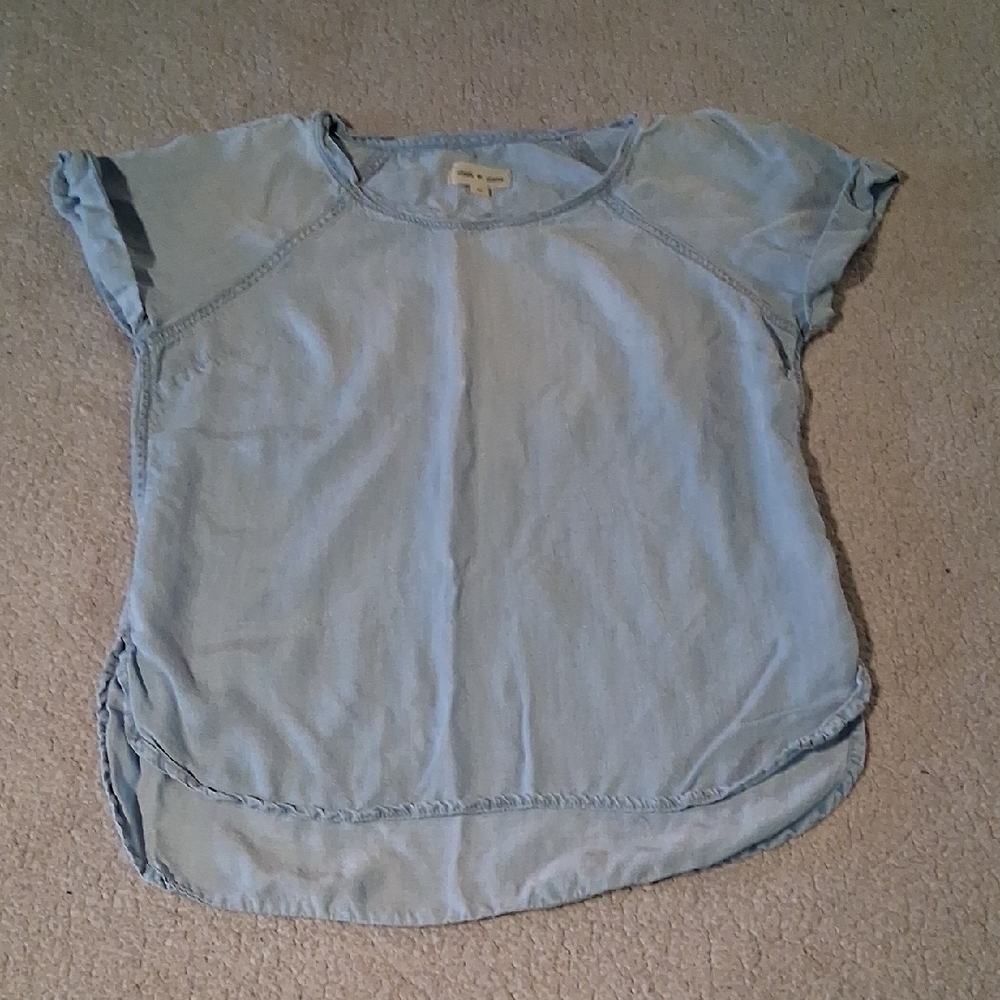 cloth & stone Light Blue Short Sleeve Chambray Blouse